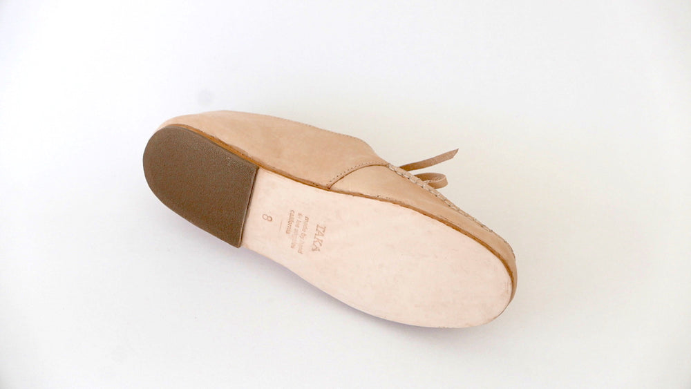
                  
                    MOCCASIN / UNDYED
                  
                